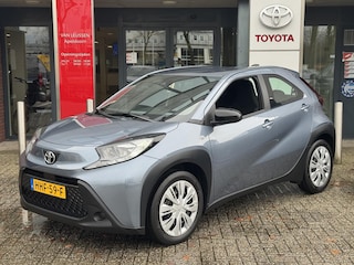 Toyota Aygo 1.0 VVT-i MT Play AIRCO AD-CRUISE CAMERA APPLE/ANDROID EL-RAMEN/SPIEGELS NL-AUTO