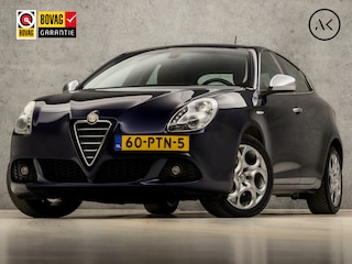 Alfa Romeo Giulietta 1.4 T Distinctive 170Pk (NAVIGATIE, CLIMATE, BRUIN LEDER, STOELVERWARMING, SPORTSTOELEN, CRUISE, LM VELGEN, PARKEERSENSOREN, TREKHAAK, NIEUWSTAAT)