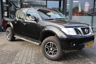 Nissan Navara 2.5 DCI DUBBEL CABINE 2 SITZ 4WD VAN