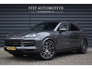 Porsche Cayenne 3.0 E-Hybrid 470pk Sport Chrono | Panorama | Matrix | ACC | 21'' Wielen | Bose | Trekhaak | Orig. NL |