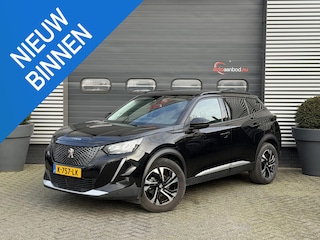 Peugeot 2008 1.2 PureTech Blue Lease Allure | Navigatie | Camera | Cruise Control | Climate Control | Trekhaak |