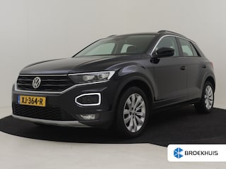 Volkswagen T-Roc 1.0 TSI Style 115pk | Navigatie | Camera achter | Led koplampen | Airco automatich | Trekhaak | Stoelverwarming | Adaptief cruise control |