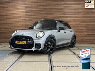 Mini Mini 2.0 John Cooper Works XL | Panoramadak | Kuipstoelen | Harman/Kardon | Memory | HUD | 360° Camera
