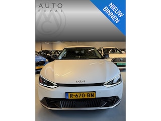 Kia EV6 Air 58 kWh SOH 100% | ADAPTIEVE CRUISECONTROL | NAVIGATIE | LEDER | VERWARMDE VOORSTOELEN | FULL LED PAKKET | AIRCO / ECC | ACHTERUITRIJCAMERA | PARKEERSENSOREN ACHTER |