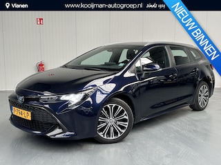 Toyota Corolla Touring Sports 1.8 Hybrid Active + 17 inch, hele nette auto met slechts 62000km, NL Auto met o.a. Carplay, camera, Adaptieve cruisecontrol etc.