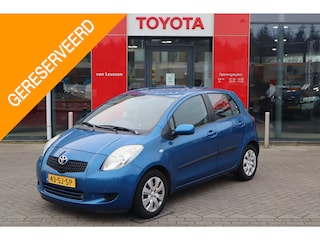 Toyota Yaris 1.3 VVT-i AUTOMAAT 5-DEURS AIRCONDITIONING AUDIO-STUURWIELBEDIENING NL-AUTO