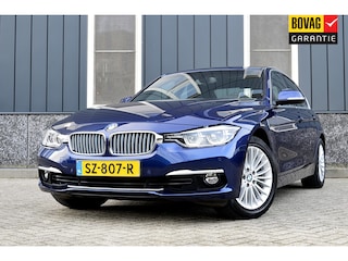 BMW 318i Luxury Edition Rijklaarprijs-Garantie Navigatie Leder Sport interieur Led Camera Airco
