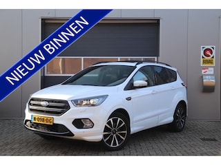 Ford Kuga 1.5 EcoBoost ST Line, Stoel & Stuurverwarmd, Camera, Trekhaak, Pano