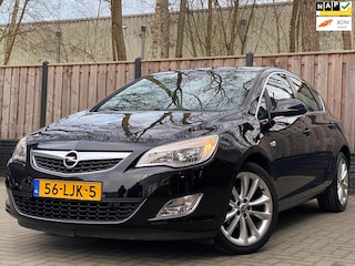 Opel Astra 1.4 Turbo Cosmo NL Auto I APK I NAVI I LEER I TREKHAAK I CRUISE I NETTE AUTO