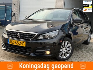 Peugeot 308 SW 1.2 PureTech Blue Lease Premium/ AUTOMAAT/ nap/2e EIG/ dealeronderhouden/ 1jaar apk/ volle opties/ zeer nette auto.