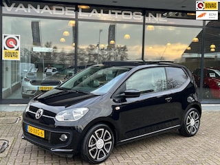 Volkswagen Up 1.0 high up! BlueMotion Schuif/kanteldak Navi Airco Cruise Park.Sens NAP NL-Auto Dealeronderhouden!