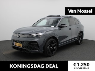 Volkswagen Tiguan 1.5 eHybrid R-Line Edition | Navigatie | Airco | Parkeersensoren | Camera 360 graden  | Black pakket | Stoel/stuur verwarming | 20 Inch Velgen | Panorama dak |