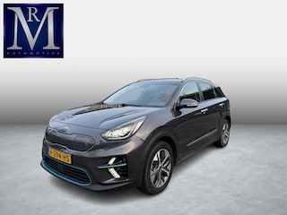 Kia Niro EV e-Niro DynamicLine 64 kWh SOH 98% | LEER | JBL AUDIO | CAMERA | VERWARMD STUUR & STOEL | DODEHOEKDETECTIE | FULL OPTION | INCLUSIEF 12 MND BOVAG GARANTIE