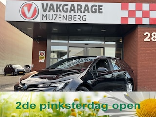 Toyota Corolla Touring Sports 1.8 Hybrid Dynamic // FULL LED // NAVI // CAMERA // KEYLESS // ADAPTIVE CRUISE // PDC V+A