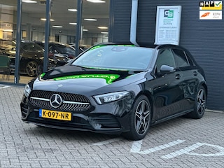 Mercedes-Benz A-klasse 180 Business Solution AMG/1STE EIG/SFEERVERLICHTING/NL-AUTO NAP!!