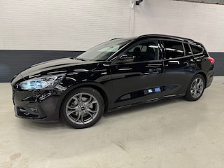 Ford Focus Wagon 1.5 EcoBoost ST Line 182pk Automaat / Navi / Camera / Stoelverwarming