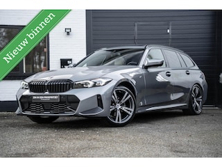 BMW 3-serie Touring 318i M Panorama Carplay Leder NL AUTO