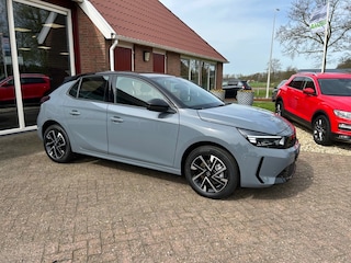 Opel Corsa GS 1.2 TURBO 100PK CAMERA/LED KOPLAMPEN/NAVIA VIA APPLE&ANDROID/