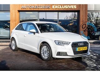 Audi A3 Sportback 1.0 TFSI Koplampreiniging Airco 16"L.M. Radio/CD Multifunctioneel stuurwiel