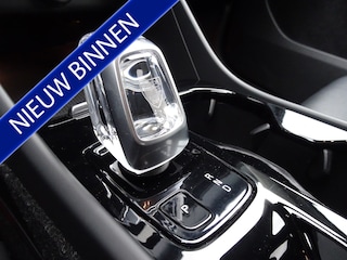 Volvo XC40 Recharge P8 AWD R-Design soh 91%