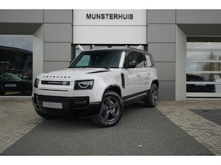 Land Rover Defender 110 P300e 110 Dynamic SE Edition | Schuif/Kantel Dak | Cold Climate Pack | Elektrische Trekhaak | Extended Black Pack |