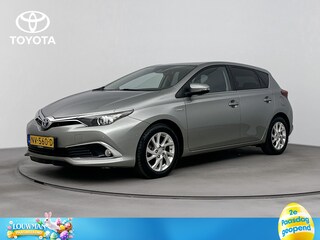 Toyota Auris 1.8 Hybrid Executive Gereserveerd voor klant Marcel t/m 24-01
