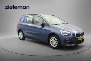 BMW 2-serie Tourer 218i High Executive 7 Persoons - Navi, Camera, Cruise, Clima, Headup Display