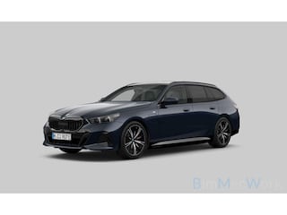 BMW 5-serie Touring 530e | M sport Pro | 20 inch | Panoramadak |