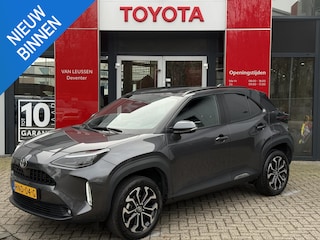 Toyota Yaris Cross 1.5 Hybrid 115 First Edition NL-AUTO APPLE/ANDROID AUTO COMFORT PACK PRK SNSR V+A STOEL/STUUR VERWARMING BLIND SPOT MONITOR
