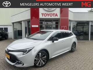 Toyota Corolla TS Hybrid 140 Dynamic | Apple Carplay | Privacy glass | Stoelverwarming| Parkeersensoren voor en achter