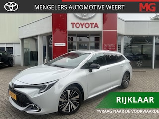 Toyota Corolla TS Hybrid 140 Dynamic | Apple Carplay | Privacy glass | Stoelverwarming| Parkeersensoren voor en achter