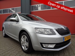Skoda Octavia Combi 1.6 TDI Greenline Businessline 110PK Navi Clima Cruise LMV NL-Auto 2E-Egenaar !!!