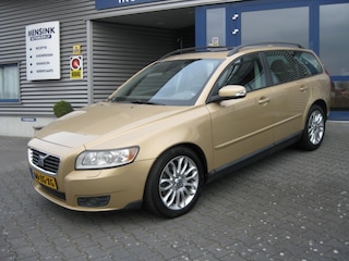 Volvo V50 2.4 140PK GEARTRONIC Momentum