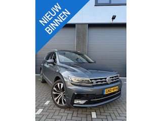 Volkswagen Tiguan 2.0 TSI 4X4 DSG Trekhaak | Panoramadak | Vol in de opties | MEER FOTOS VOLGEN!