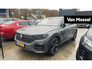 Volkswagen Touareg 3.0 TSi 4-MOTION R | 463 PK | Black Style | Leder | Digital Cockpit | Panorama Dak | Keyless | Trekhaak | Stoel en Stuurverwarming | Achterbank verwarming | Luchtvering | Ergo Stoelen