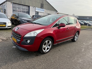 Peugeot 3008 1.6 VTi ST Clima Bj:2011 NAP!