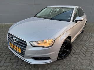 Audi A3 Limousine 1.4 TFSI Ambiente Pro Line Plus*Automaat*NAVI*StoelVerwarming*Velgen*Cruise*Climat-Airco*APK*Bluetooth