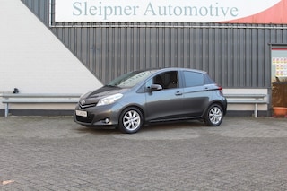 Toyota Yaris 1.3 VVT-I DYNAMIC/ 1 st eigenaar en Toyota onderhouden!!