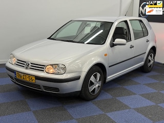 Volkswagen Golf 1.4-16V Trendline / NAP / RIJDT SCHAKELT GOED