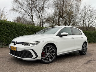 Volkswagen Golf 1.4 eHybrid GTE Automaat | slechts 27.074 km! | Apple CarPlay/Android Auto | 18" Velgen | Stoelverwarming | LED |