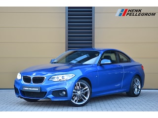 BMW 2-serie Coupé 220i M Sport * M-Sportonderstel * Comforttoegang * Lichtpakket *