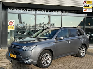 Mitsubishi Outlander 2.0 PHEV Instyle Aut. Schuif/Kanteldak Leer Navi Cruise Trekhaak NAP NL-Auto Dealeronderhouden!
