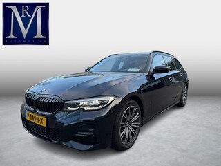 BMW 3-serie Touring 318i High Executive Edition M Sport | Afneembare trekhaak | Stoelverwarming | Origineel Nederlands geleverd (NAP) | Rijklaar geleverd incl. 12 maanden BOVAG-garantie