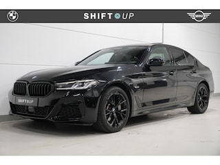 BMW 530e xDrive M-Sport | Schuifdak | Harman Kardon | Head Up