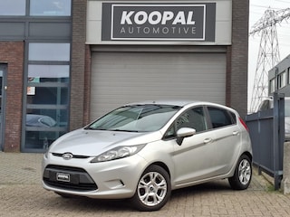 Ford Fiesta 1.25 Titanium | Stoelverwarming | Airco | 82PK
