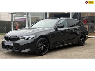 BMW 3-serie Touring 320i M-SPORT / PANO / LED / TREKHAAK / 19''/ SHADOW
