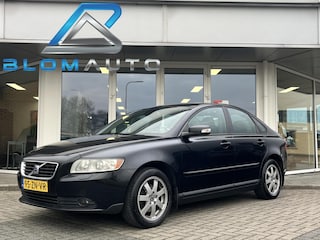 Volvo S40 1.8 NWE MODEL NL AUTO LAGE KM STAND TREKHAAK+CLIMA