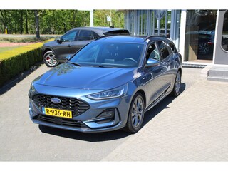 Ford Focus Wagon 1.0 EcoBoost Hybrid ST Line TREKHAAK | NAVIGATIE | WINTER PACK |
