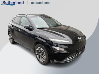 Hyundai Kona Comfort 64 kWh | Stoelverwarming | Camera | Audio-navigatiesysteem | Automatische airconditioning