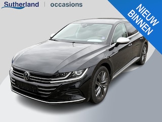 Volkswagen Arteon 1.4 TSI eHybrid Elegance Business+ | Wegklapbare Trekhaak | Stoelverwarming | Stuurwielverwarming | Camera | Side Assist | Comfort stoelen elektrisch verstelbaar